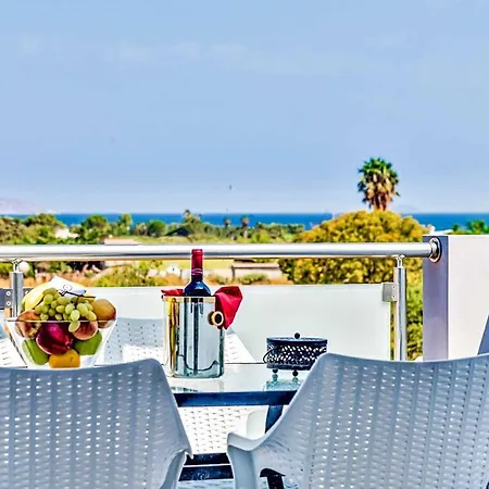 Villa Xenos Tria *
